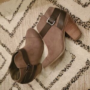 Carlos Brown Ankle Boots